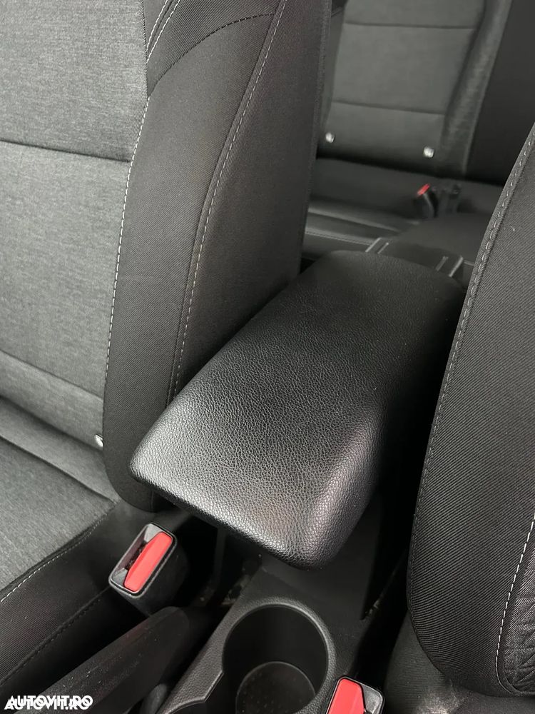 Renault Captur TCe 90 EQUILIBRE - 17