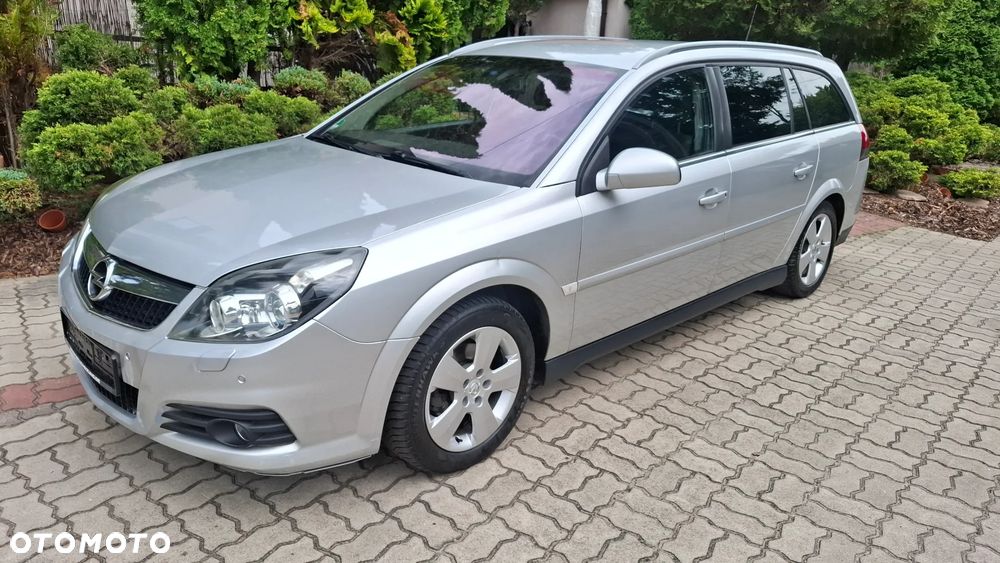 Opel Vectra 1.9 CDTI DPF Cosmo Plus - 1