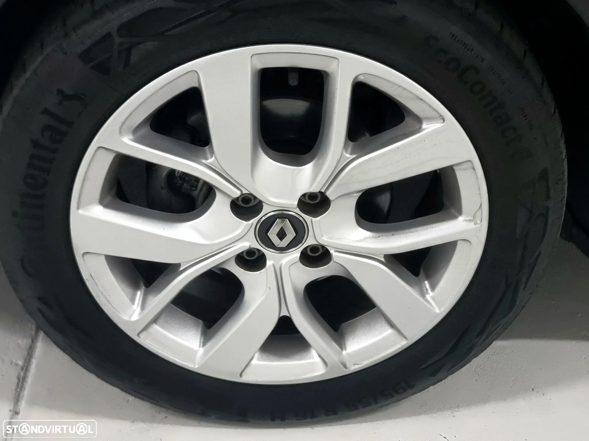 Renault Clio Sport Tourer 0.9 TCe Limited - 15