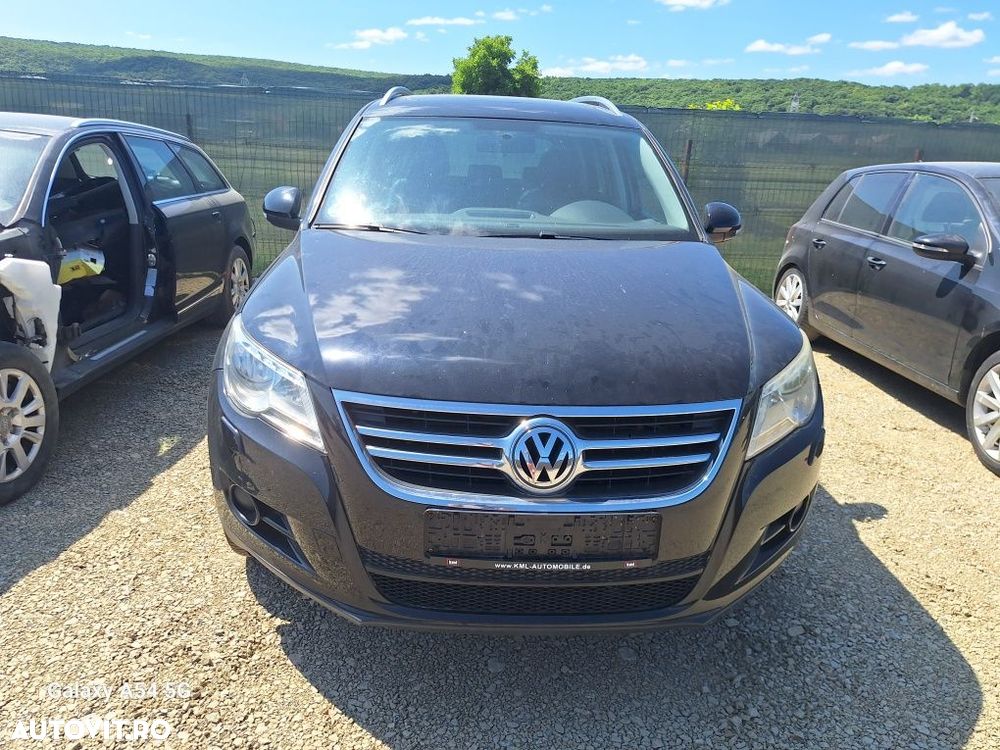 Dezmembrez VW Tiguan R-line 2010 2.0 tfsi CAW cod culoare LC9X - 1