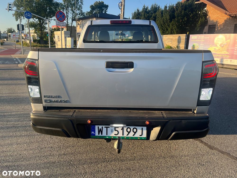 Isuzu D-Max - 12
