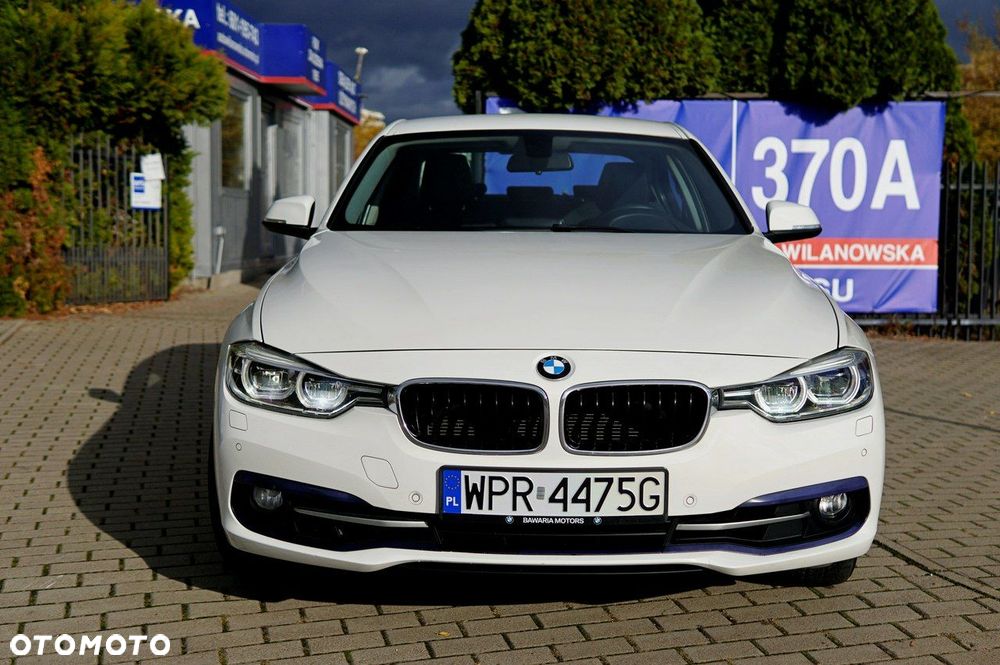 BMW Seria 3 318i Sport Line - 2