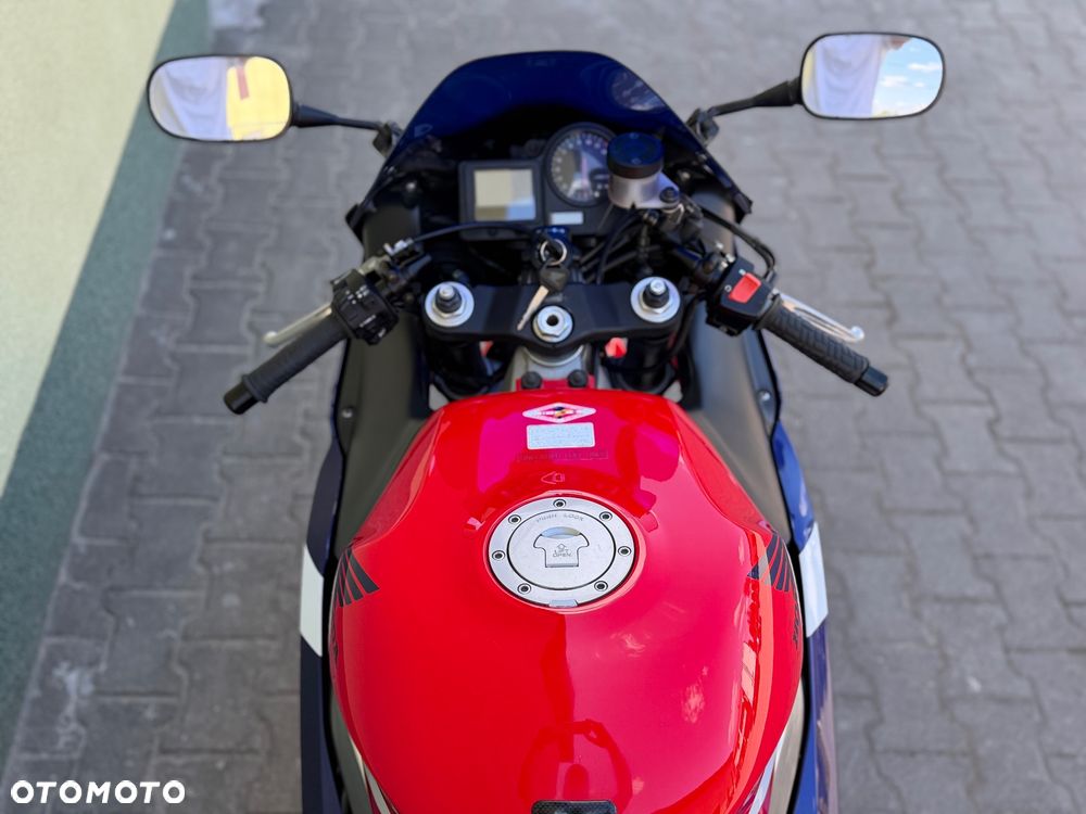 Honda CBR - 19