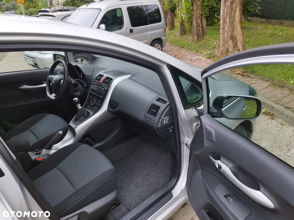 Toyota Auris 1.33 VVT-i Terra - 10