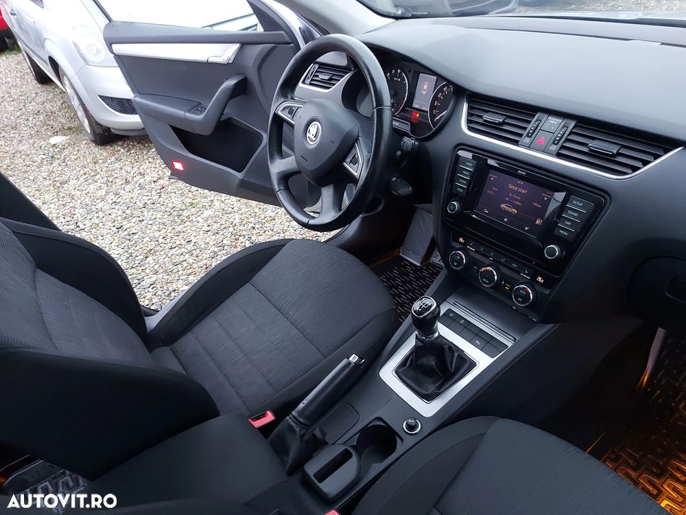 Skoda Octavia - 8