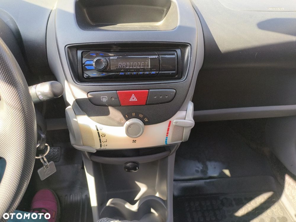 Peugeot 107 1.0 Happy - 6