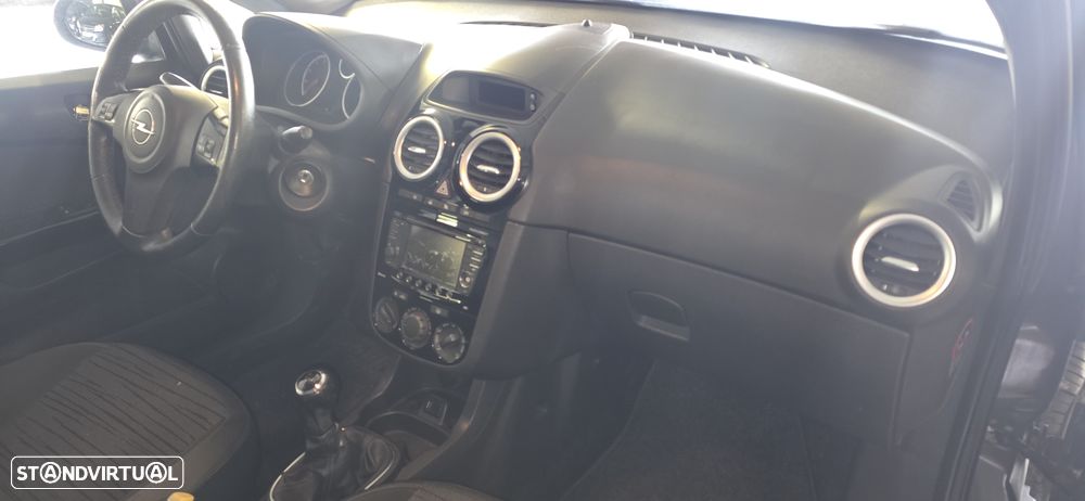 Opel Corsa 1.2 Cosmo - 5
