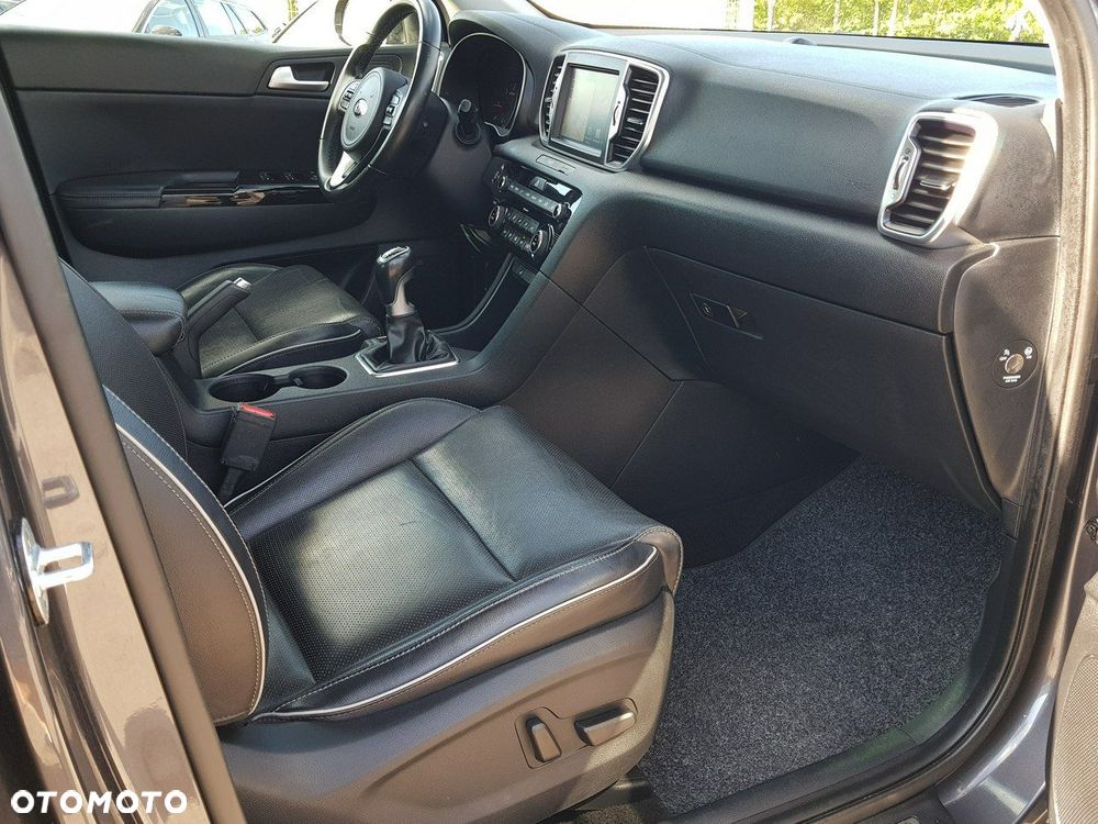 Kia Sportage 1.7 CRDI 2WD Vision - 16