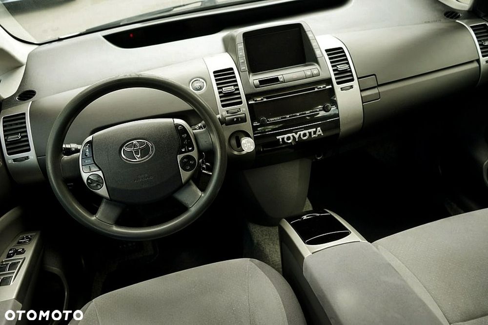 Toyota Prius - 24
