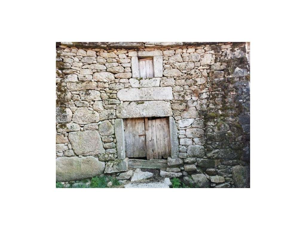Moradia para restauro Castro Laboreiro, Melgaço - Grande imagem: 3/9