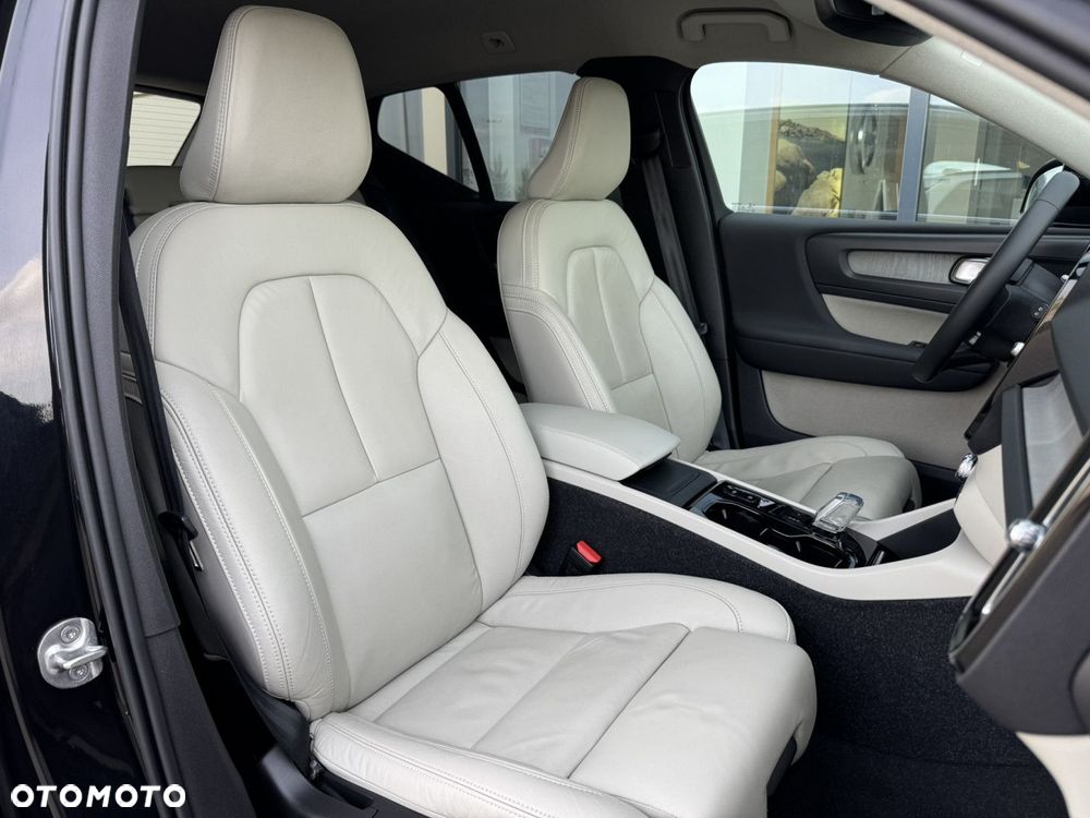 Volvo XC 40 T3 Inscription - 14