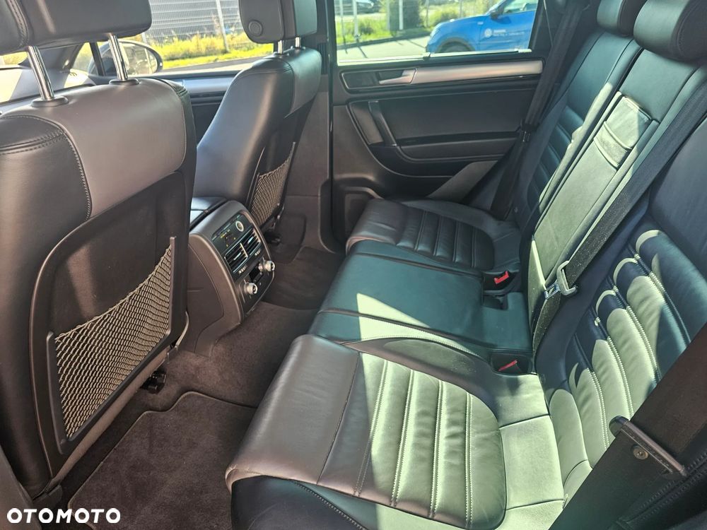 Volkswagen Touareg 3.0 V6 TDI BMT Perfectline R-Style - 14