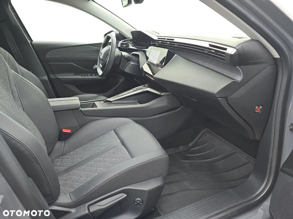 Peugeot 408 1.2 PureTech Allure Pack S&S EAT8 - 31
