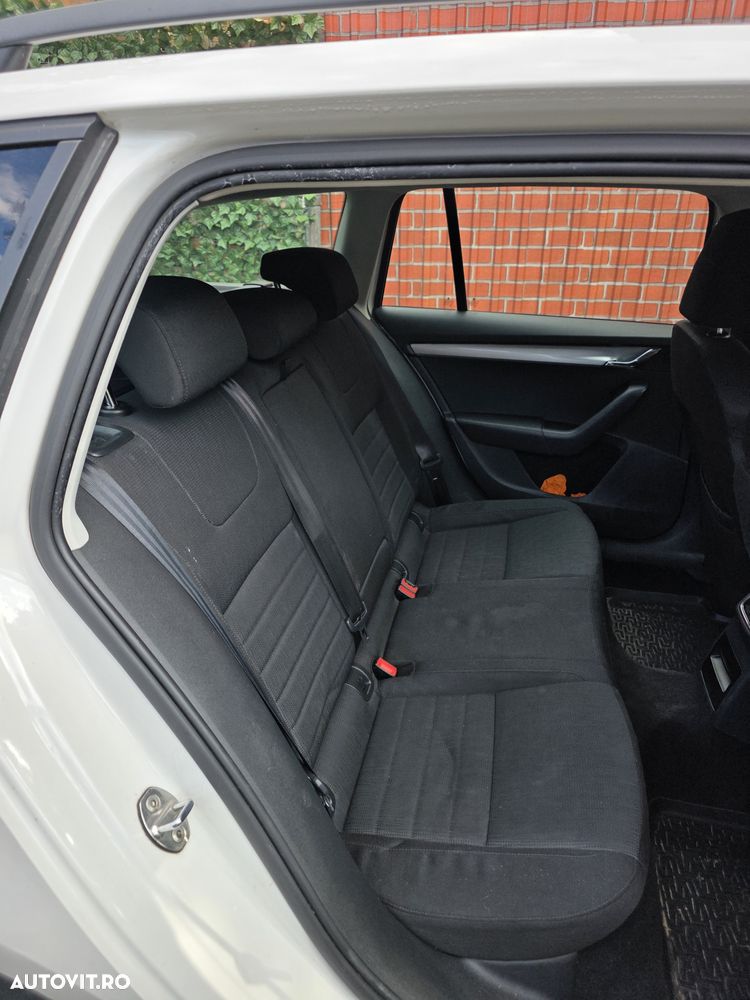 Skoda Octavia 1.6 TDI 4X4 AMBITION - 6