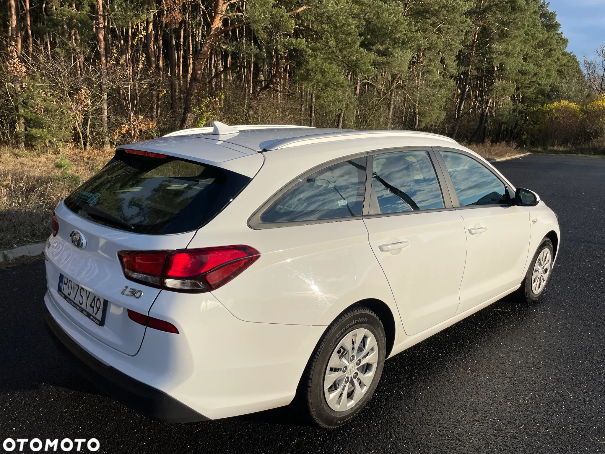 Hyundai i30 1.6 D Classic + - 4