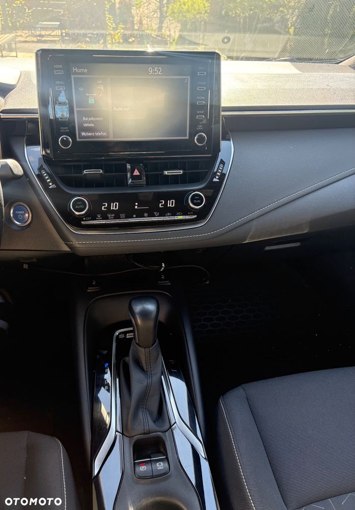Toyota Corolla 1.8 Hybrid Comfort - 12