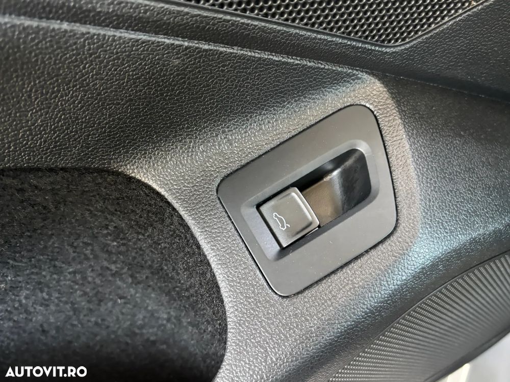 Volkswagen Passat - 19