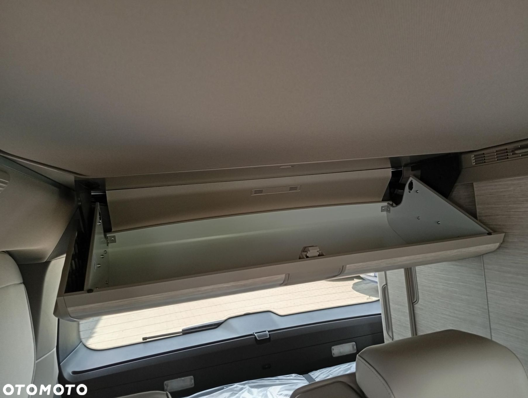 Volkswagen California - 12