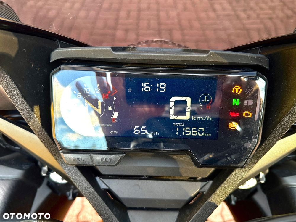 Honda CBR - 19