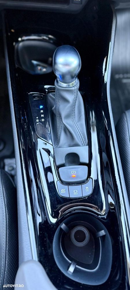 Toyota C-HR 2.0 HSD 184 CP 4x2 CVT C-ult Style bi-tone - 17