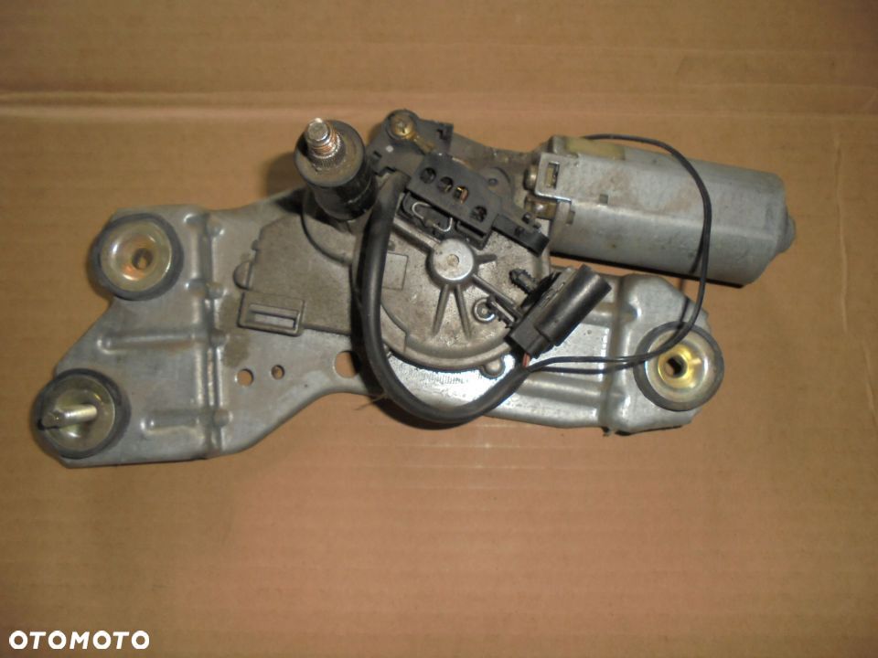 SILNICZEK SILNIK WYCIERACZKI TYŁ FOCUS MK1 KOMBI - 1