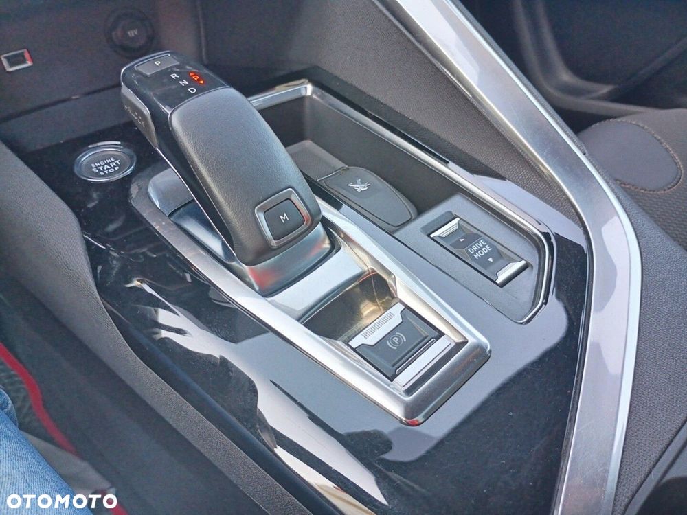 Peugeot 5008 2.0 BlueHDi GT S&S EAT8 - 28