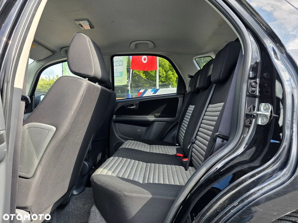 Suzuki SX4 1.6 Comfort Plus - 7