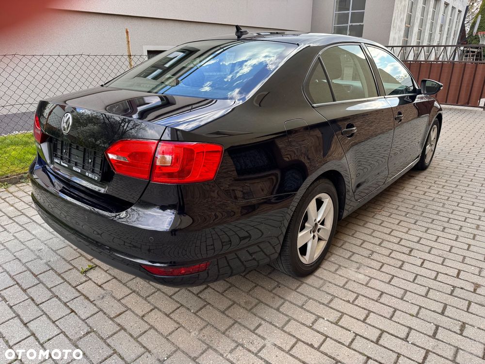Volkswagen Jetta 1.6 TDI Comfortline Optimum - 13