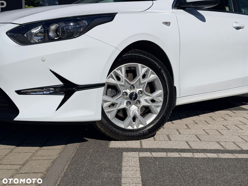 Kia Ceed 1.5 T-GDI M - 3
