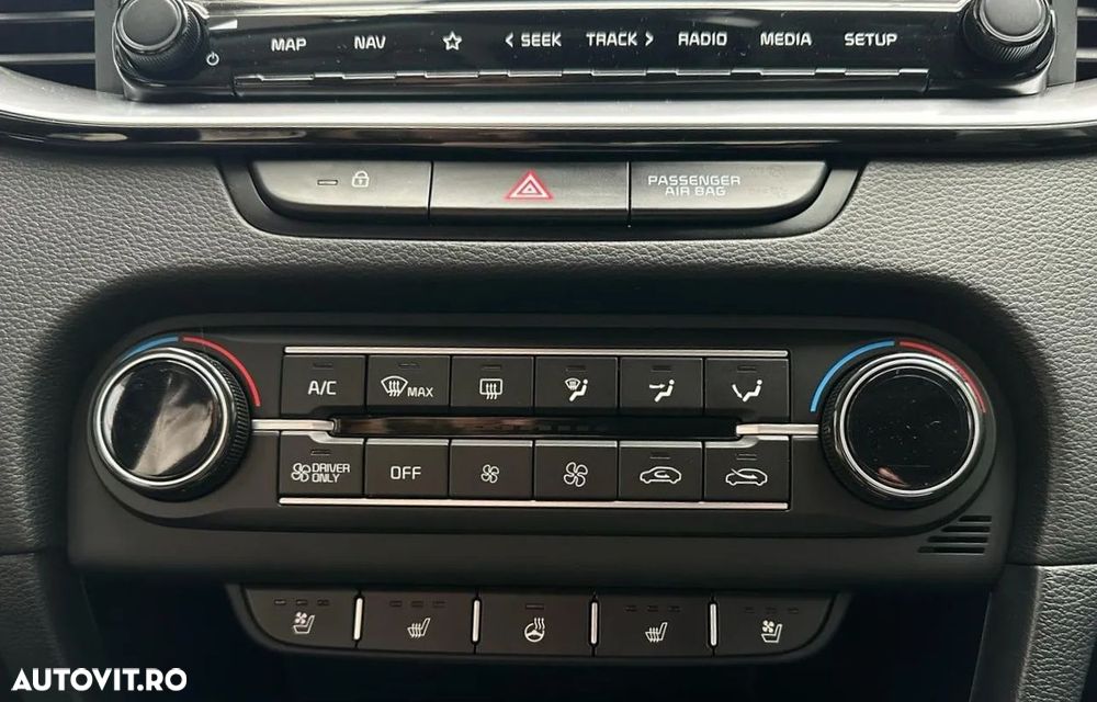 Kia XCeed - 24