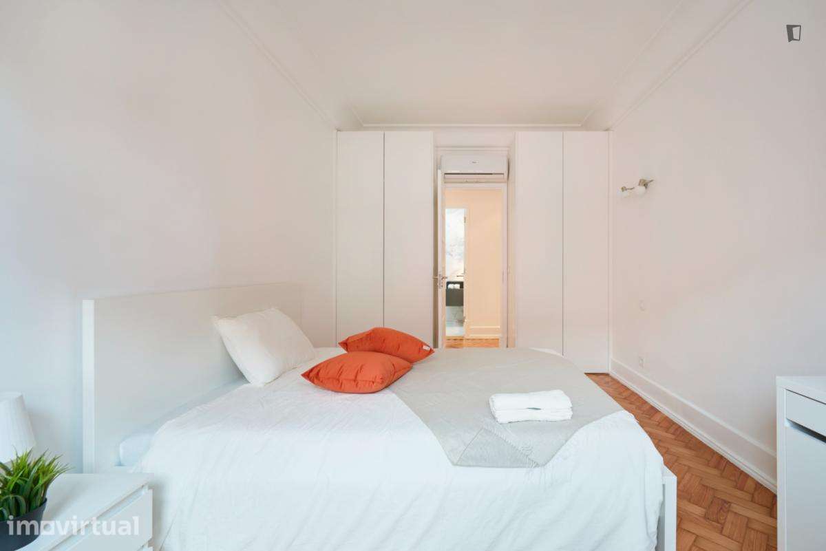 Quarto - localizado em Amoreiras Lisbon - Grande imagem: 4/20