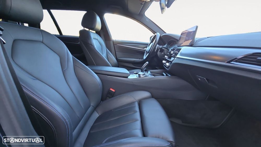 BMW 530 e Pack Desportivo M - 10