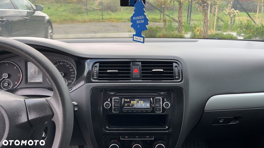 Volkswagen Jetta 1.6 TDI BMT Comfortline - 17