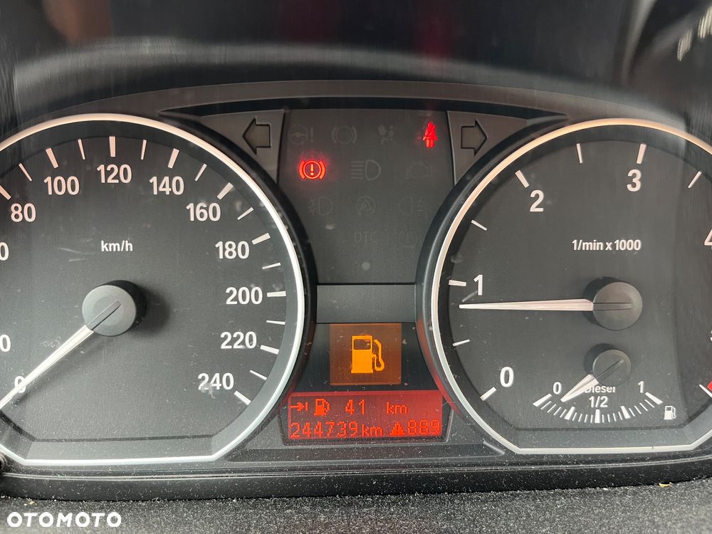 BMW Seria 1 118d - 15