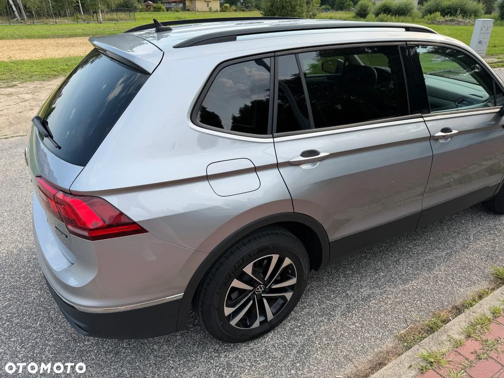 Volkswagen Tiguan Allspace 2.0 TSI 4Mot Highline DSG - 11