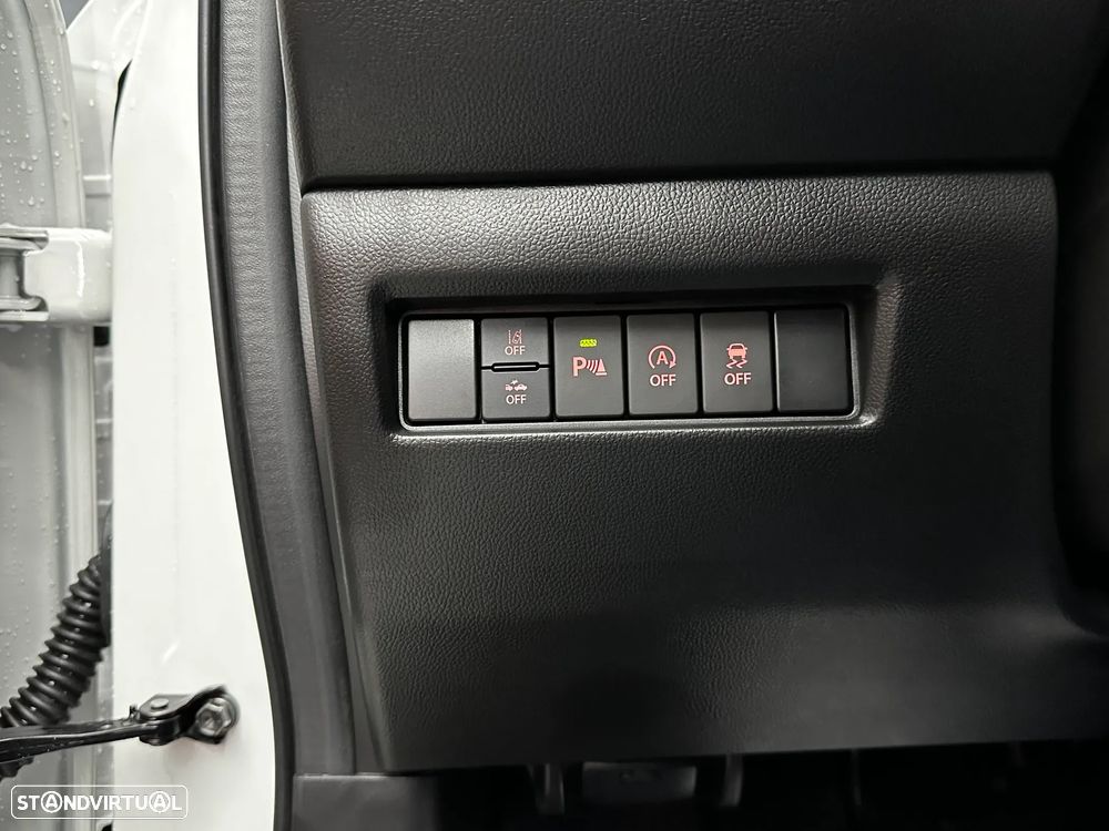 Suzuki Swift 1.2 Mild Hybrid GLX - 17