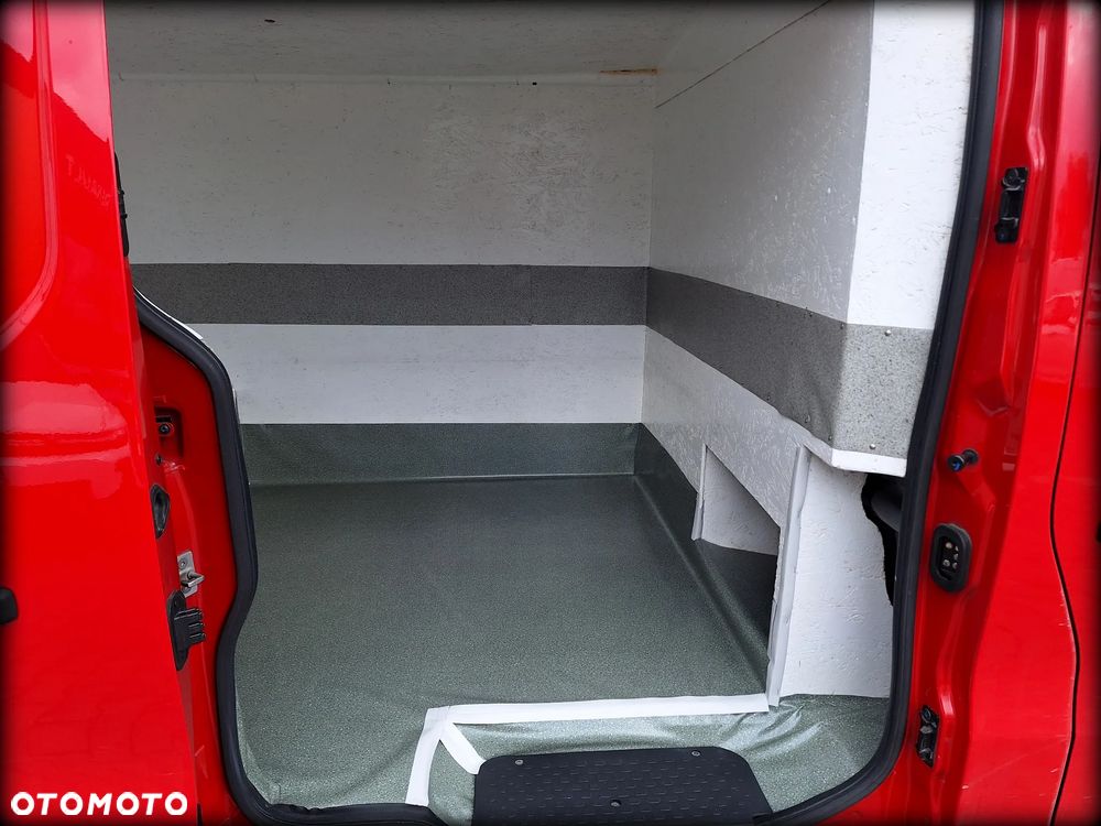Renault TRAFIC - 21