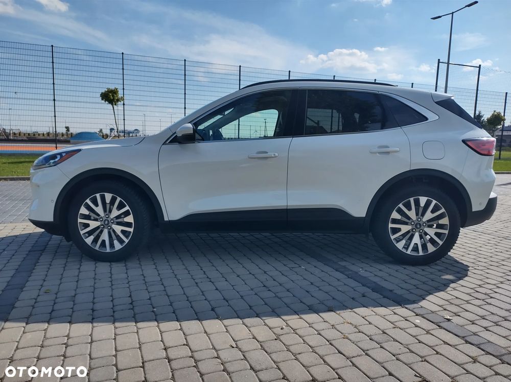Ford Kuga 2.5 Duratec FHEV 4x4 TITANIUM - 11