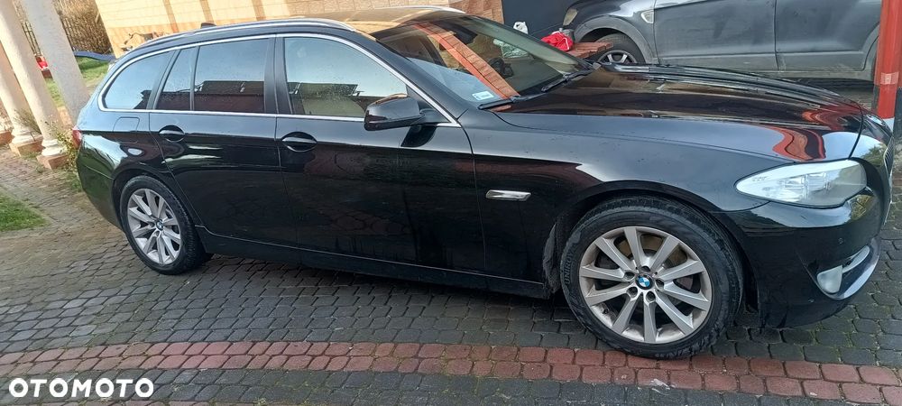 BMW Seria 5 520d - 14