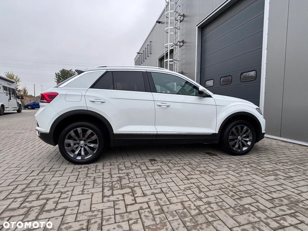 Volkswagen T-Roc 2019 photo 2