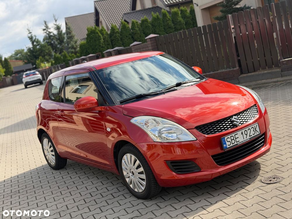 Suzuki Swift 2012 photo 4