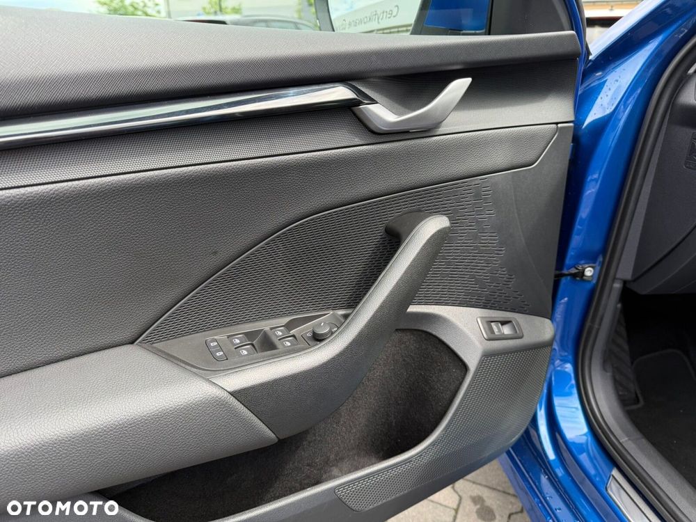 Skoda Octavia 1.5 TSI mHEV Selection DSG - 12