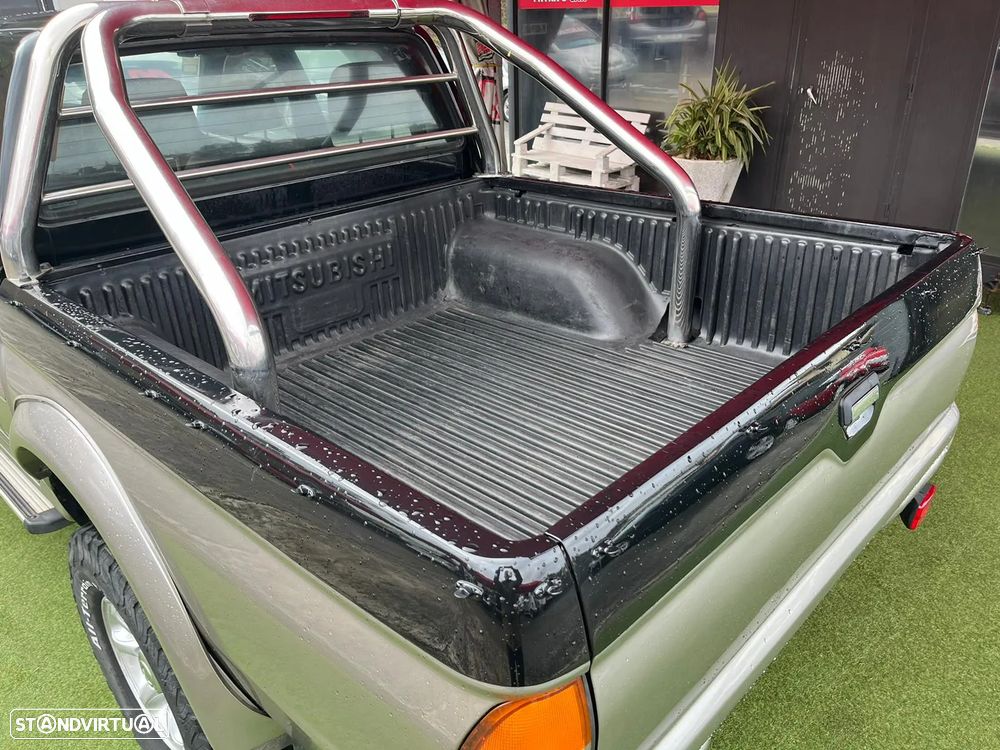 Mitsubishi L200 - 4