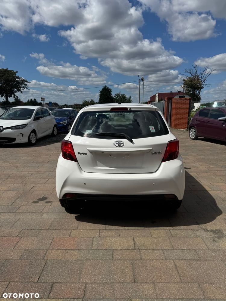 Toyota Yaris 1.4 D-4D Lounge - 8