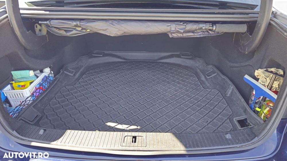 Mercedes-Benz E 250 CDI 4MATIC Aut. - 10