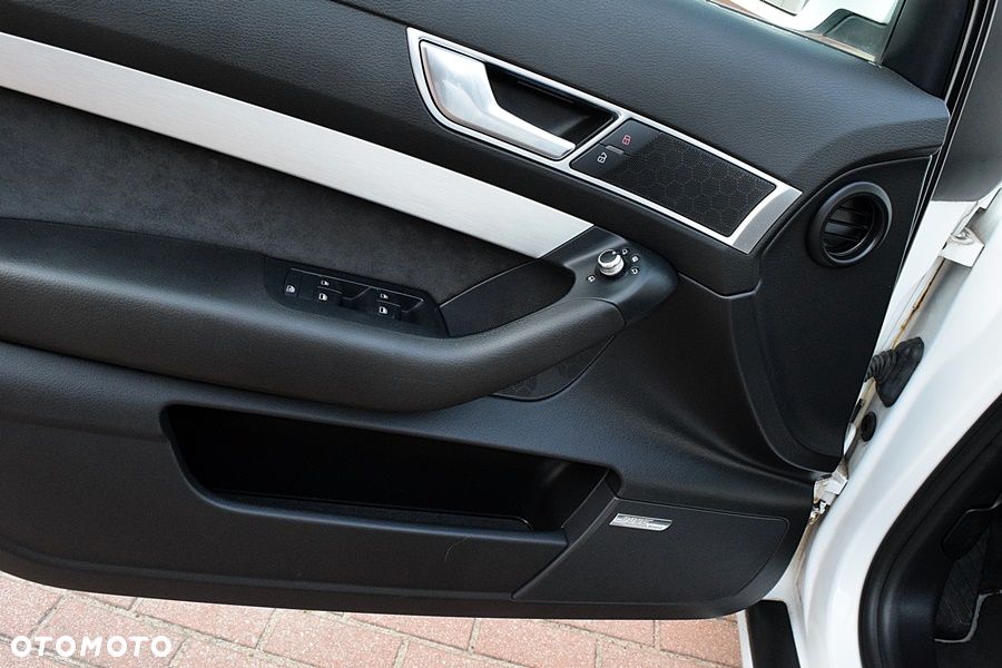 Audi A6 Avant 2.7 TDI DPF quattro tiptronic - 23