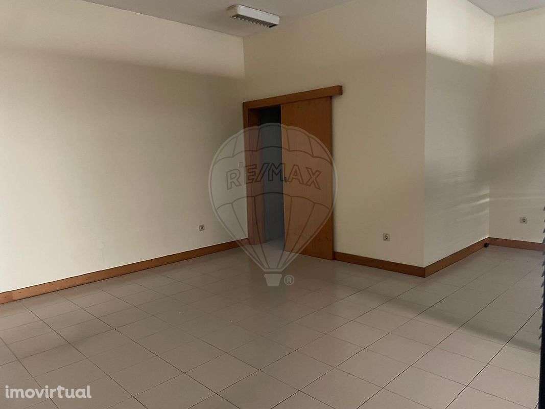 Escritório  para arrendamento - Grande imagem: 4/8