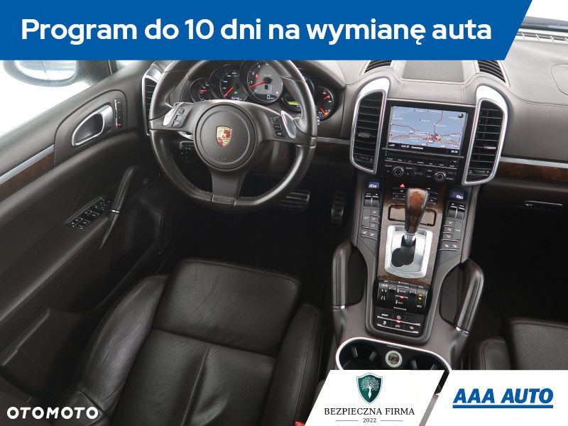 Porsche Cayenne - 9