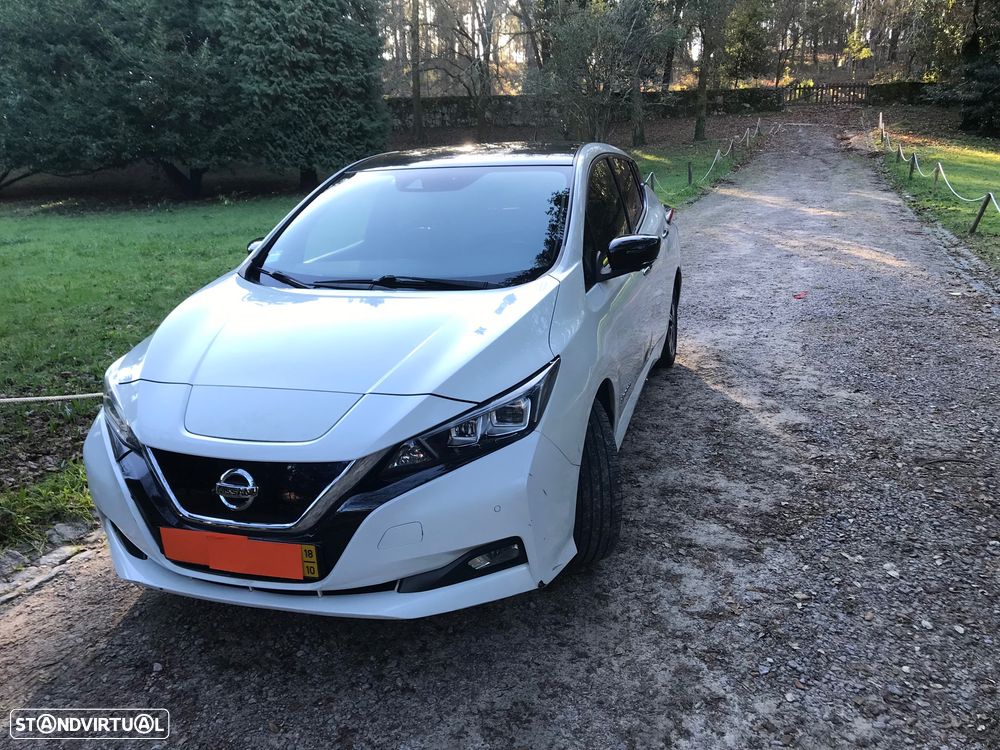 Nissan Leaf 40 kWh TEKNA - 2