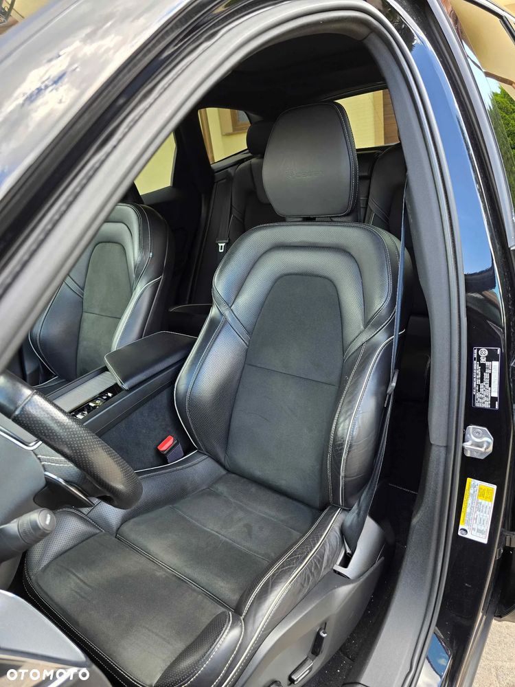 Volvo XC 60 T6 AWD R-Design - 14